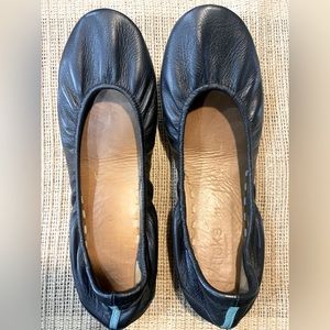 Matte black Tieks, Size 11